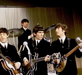 The Beatles va lansa un ultim disc, folosind vocea lui John Lennon