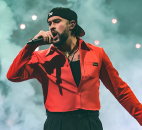 Bad Bunny anunță lansarea unui nou album intitulat "Debí Tirar Más Fotos"