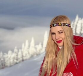 Sandra N - Cum era Crăciunu' odată [Versuri]