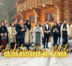 Colindătorii Țării Moților - Gazdă așteaptă-ne-n tindă [Versuri]