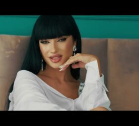 Teodora Bănică - Mă ameninți că mă lași [Versuri]