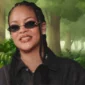 Rihanna - Smurfette