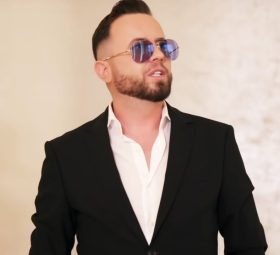 Blondu de la Timișoara - Să facem jumi juma [Versuri]