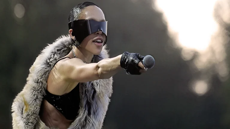 FKA Twigs lansează noul ei album intitulat Eusexua Afterglow