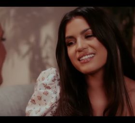 Pia Ioana - E mama mea [Versuri]