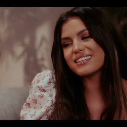 Pia Ioana - E mama mea [Versuri]
