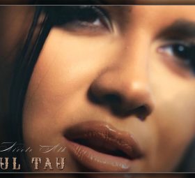 Alexia Nicole Alb - Glasul tău [Versuri]