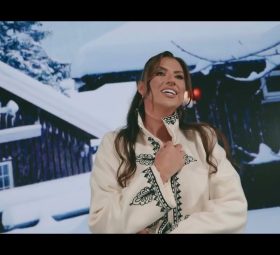 Alina Radi - Seara de Crăciun [Versuri]