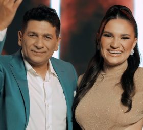 Florin Pește & Andrada Barsauan - N-are nimenea frumusețea ta [Versuri]