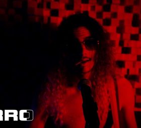 Kirro - Mă doare la banană [Versuri]