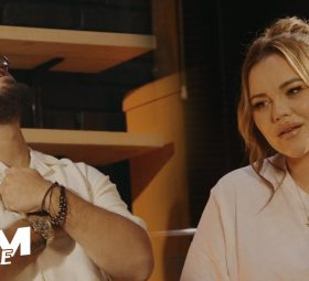 Lele & Carmen de la Salciua - Port tricoul tău [Versuri]