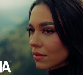 Mira - Aleg să zâmbesc [Versuri]