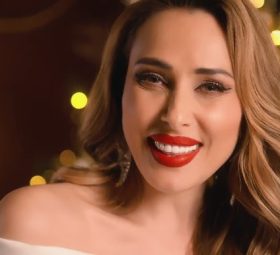 Iulia Vantur - Colinde colinde [Versuri]