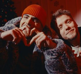 Sergiu Smerea x Andrei Bănuță - Ce faci de Crăciun? [Versuri]