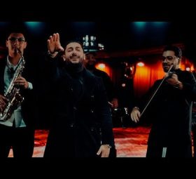 Toni de la Brașov - Mi-a luat inima foc [Versuri]