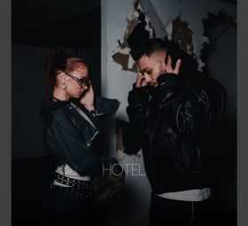 Juno x Yuka - Hotel [Versuri]