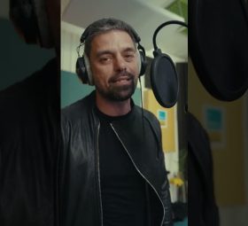 DOC - Pașteți fericiți [Versuri]