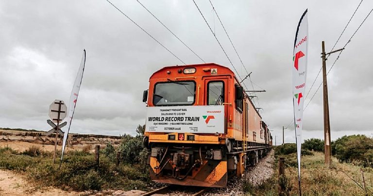 Un tren uriaș de 7,6 kilometri a stabilit un nou record mondial. Cum a fost posibil?
