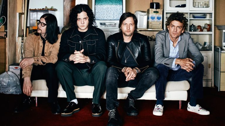 The Raconteurs revin pe scenă după aproape șapte ani de absență